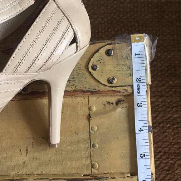 BCBG NUDE LEATHER GLADIATOR HIGH HEEL SANDAL 8.5 9 - Picture 10 of 10